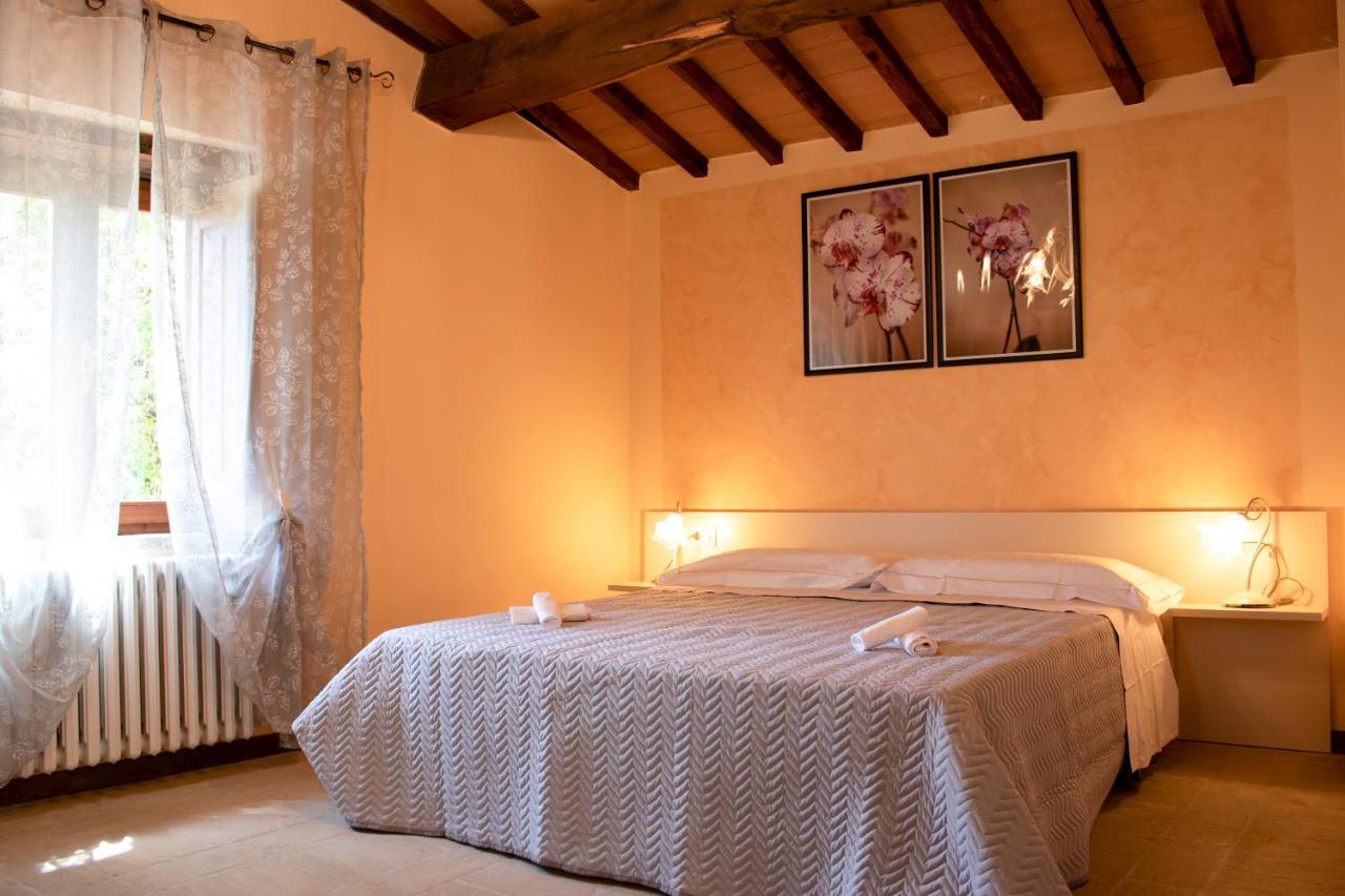 Casale San Sabino Hotel Spoleto Bagian luar foto