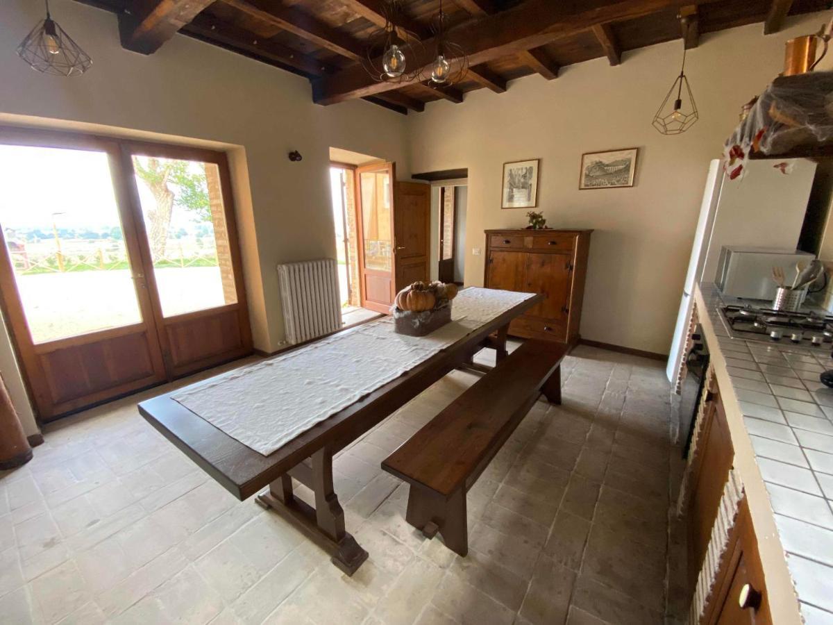 Casale San Sabino Hotel Spoleto Bagian luar foto